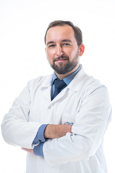 dr n. med. Szymon Darocha